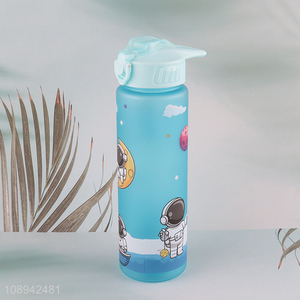 Good Quality 700ml Plastic Water Bottle with <em>Straw</em> for Kids and Adults