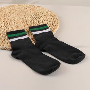 Hot Selling Striped Retro Crew Socks Casual Cotton Socks for Women