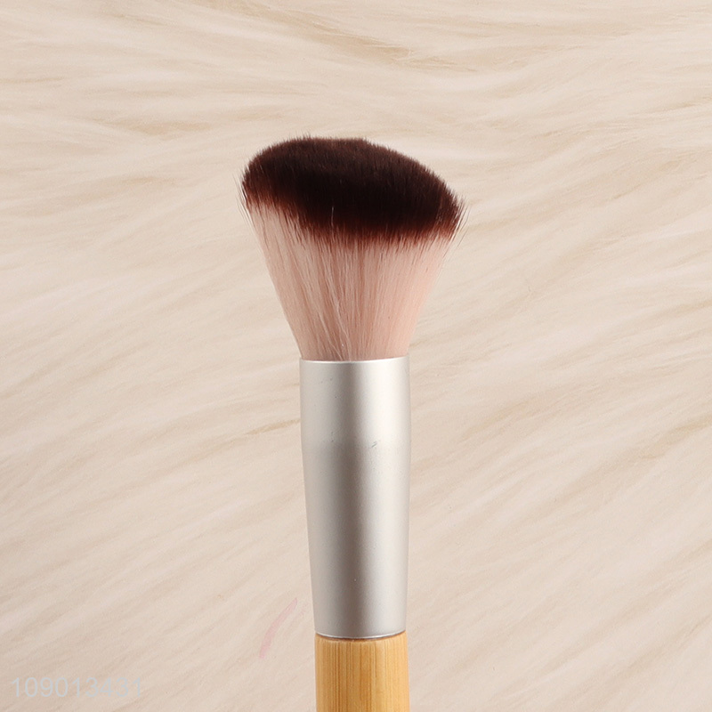 Yiwu market soft nylon bristle makeup brush contouring brush for sale