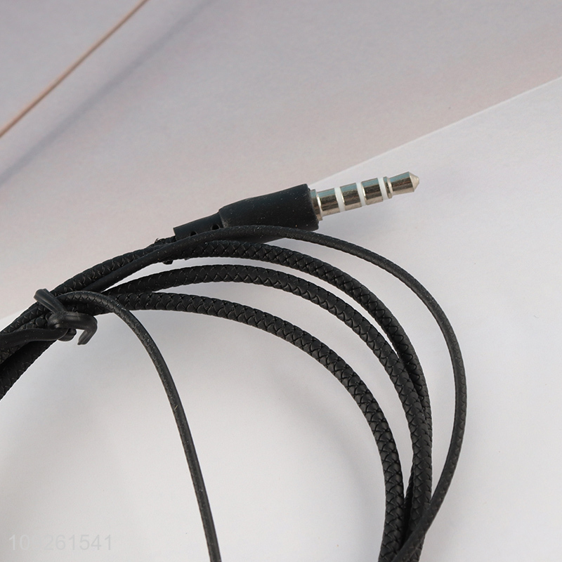 Hot Selling In-Ear Headphones Stereo Wired Earbuds for iPhone Samsung