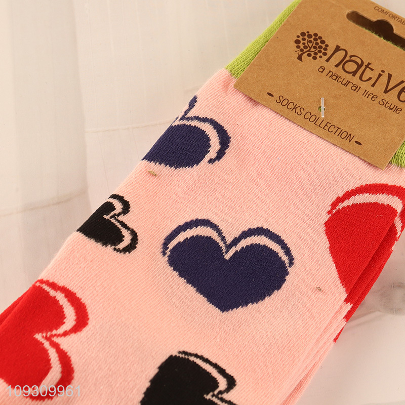 Online wholesale colorful cotton socks women crew socks
