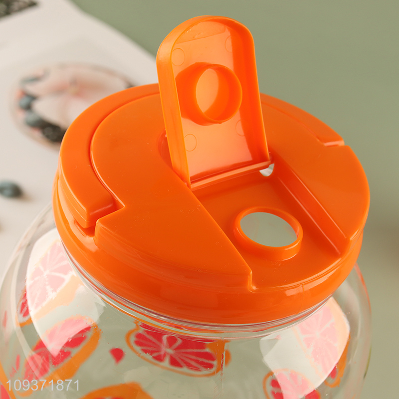 Hot sale portable water jug with water cup