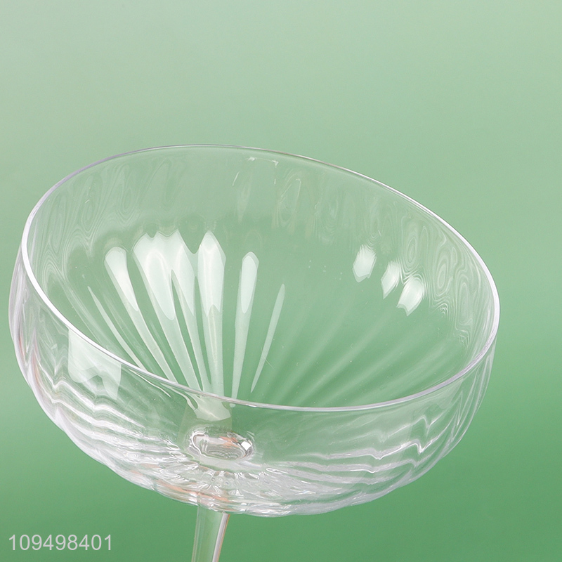 Online wholesale delicate design goblet cup champagne cup