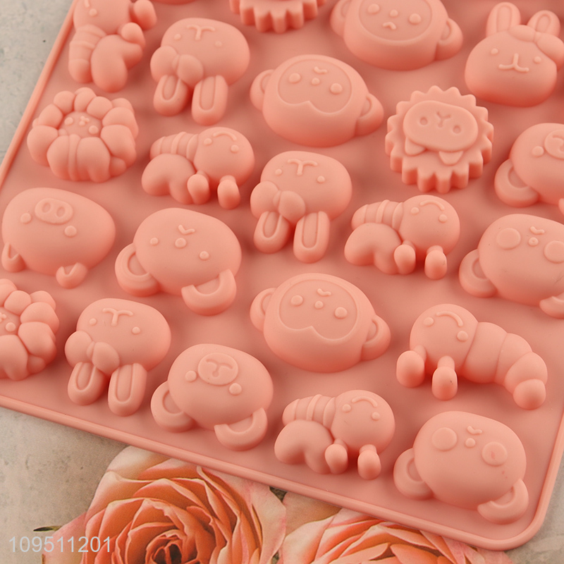Latest products cute silicone candy mold chocolate mold